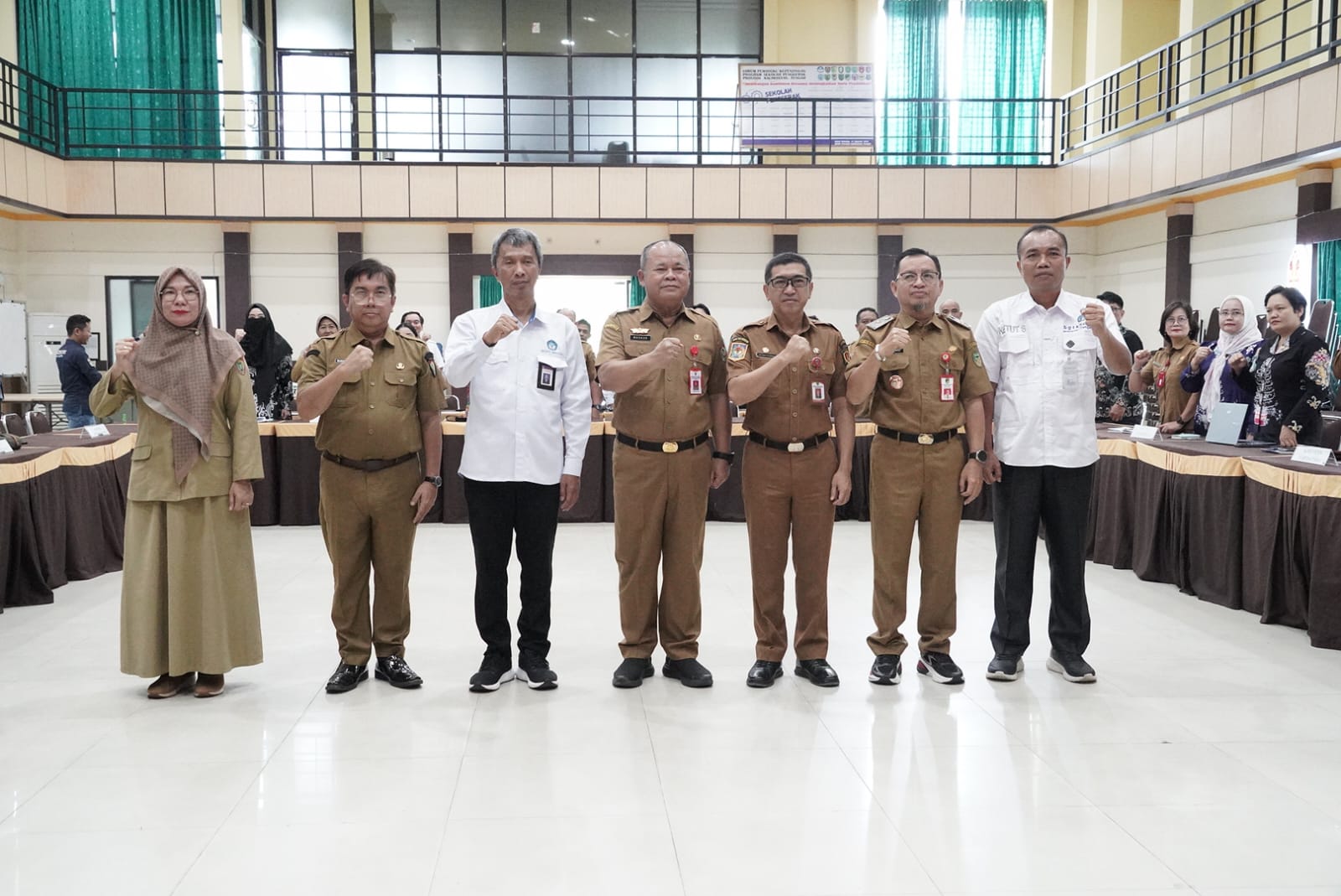 Plh Asisten Pemkesra Maskur Buka Rakor Pelaksanaan Tahapan Revitalisasi Bahasa Daerah