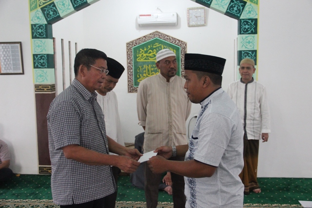 Berbagi Kasih, Kanwil Kemenkumham Kalteng Buka Bersama Dengan Anak-Anak Panti Asuhan