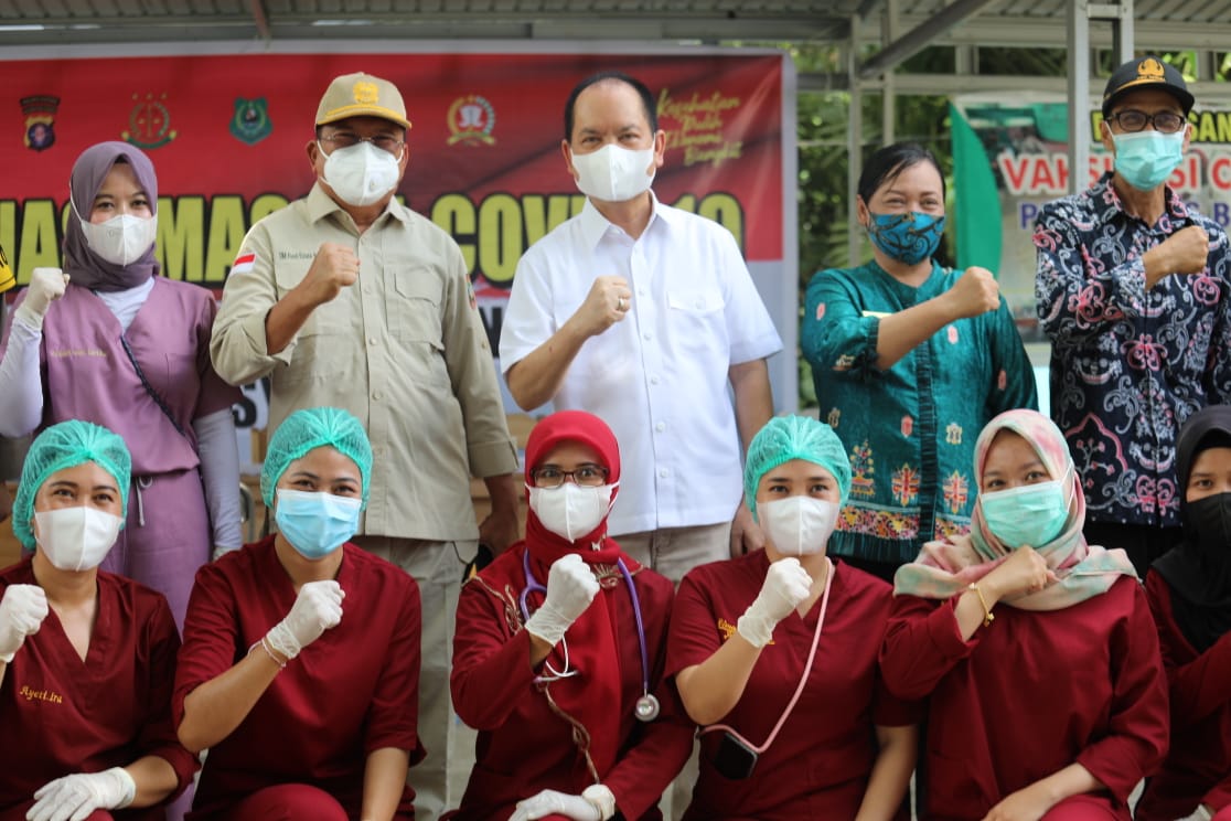 Plt. Sekda Kalteng Berikan Apresiasi Pelaksanaan Vaksinasi Covid-19 di Kapuas