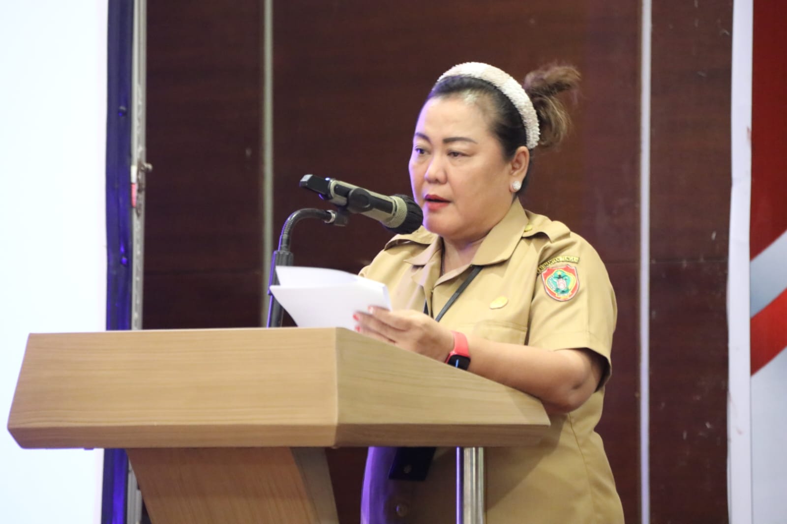 Kadisbudpar Kalteng Buka Sosialisasi Penerbitan Izin Membawa Cagar Budaya ke Luar Daerah