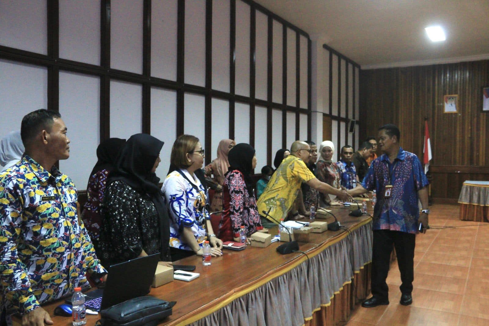 Sekda Kabupaten Seruyan Pimpin Rapat Evaluasi SAKIP
