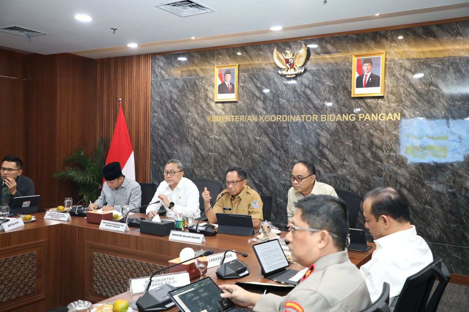 Mendagri Tegaskan Komitmen Kemendagri Dukung Penguatan Regulasi Kopdeskel Merah Putih