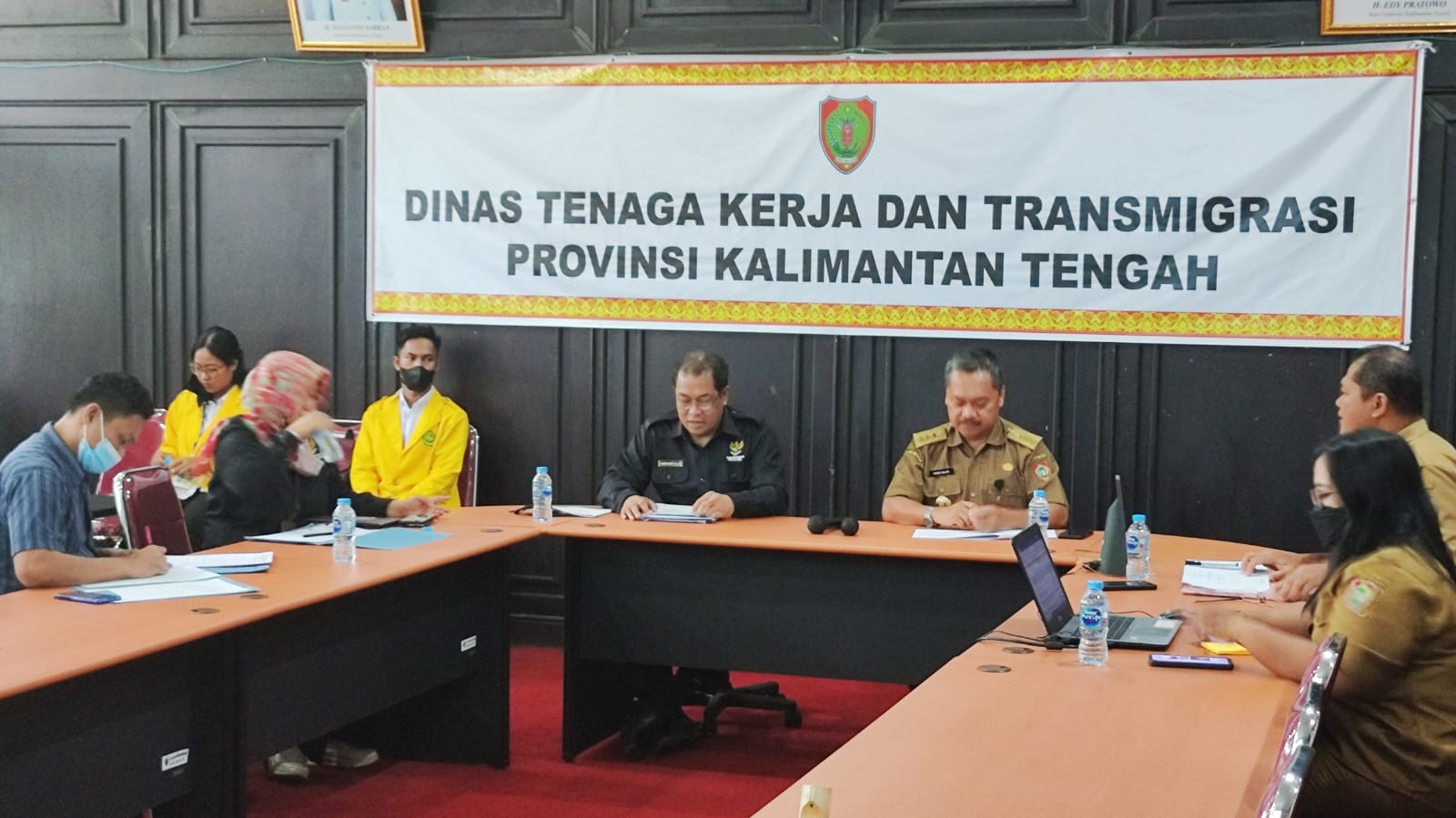 Disnakertrans Prov.  Kalteng Terima Visitasi Komisi Informasi Kalteng