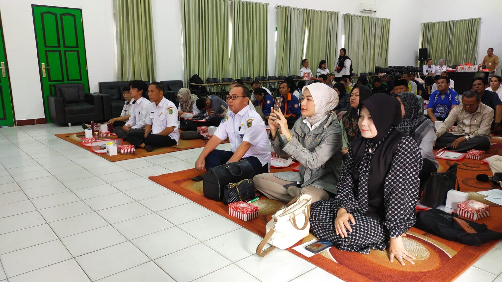 Badan Kesbangpol Prov. Kalteng Ikuti Kegiatan Kenali dan Peduli Lingkungan Sendiri FKPT Kalteng