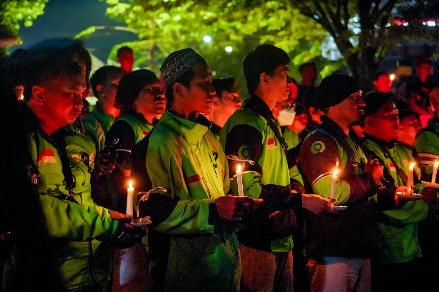 Suarakan Keadilan dan Doa Bersama, Ratusan Driver Ojol Gelar Aksi Damai di Tugu Soekarno