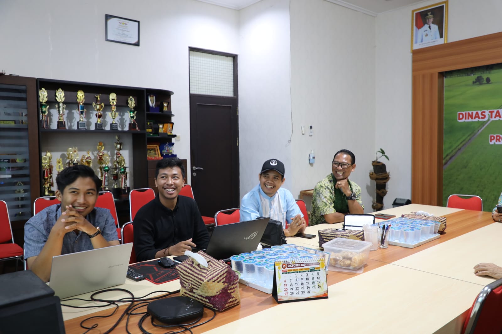 Kadis TPHP Memimpin Diskusi Pembangunan Fasilitas di UPT. BPMPPHMT