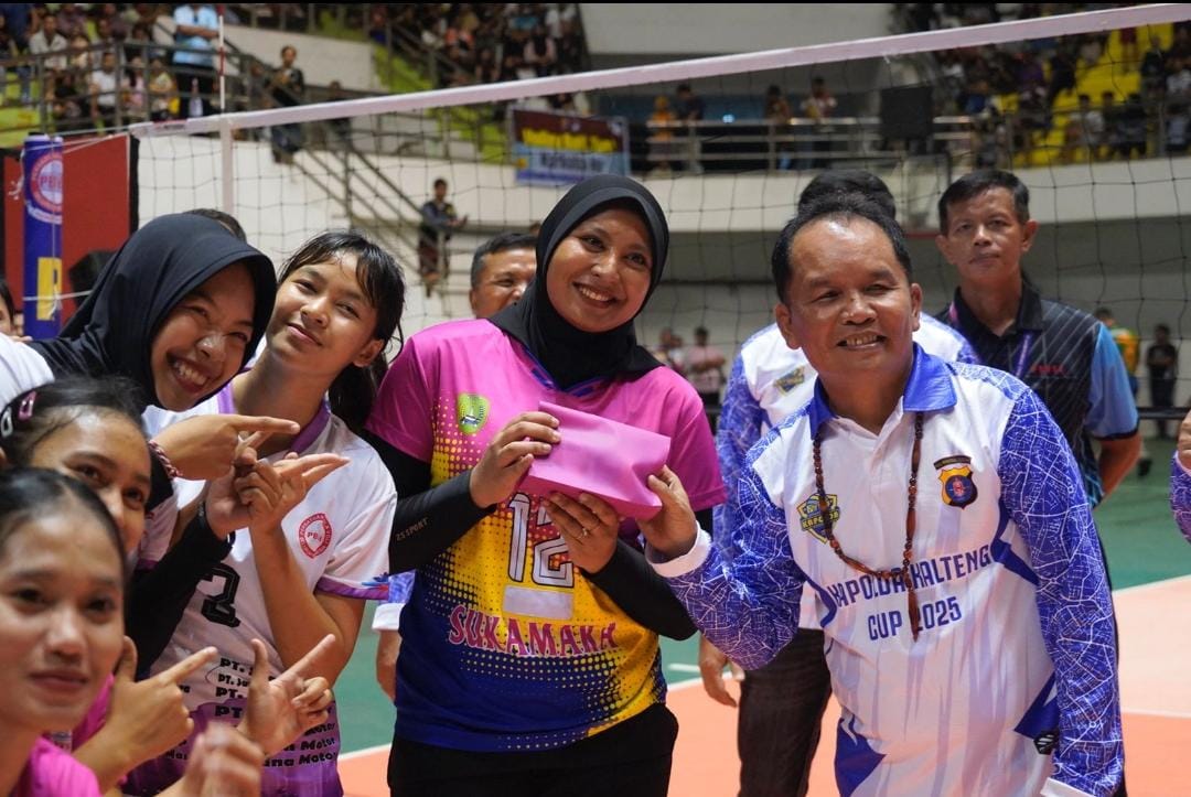 Gubernur Kalteng Tutup Turnamen Kapolda Cup 2025, Tegaskan Olahraga sebagai Pemersatu Bangsa