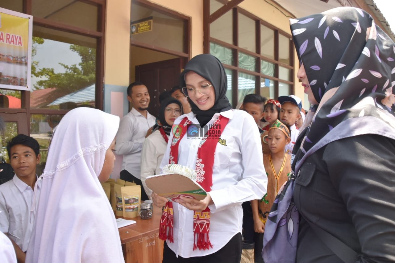 Kunjungi SLB dan LP Khusus Anak, Ibu Ivo Tegaskan Jangan Ada Diskriminasi