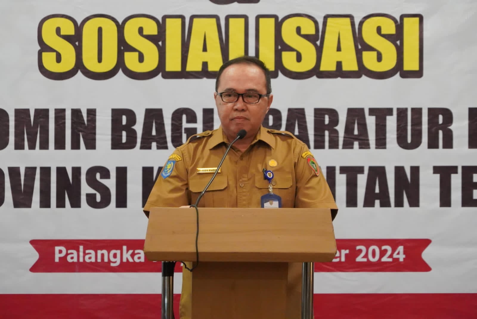 Plh Sahli Pemkumpol Akhmad Husain Buka Bimtek dan Sosialisasi Aplikasi PUSKOMIN dan IWANSOS