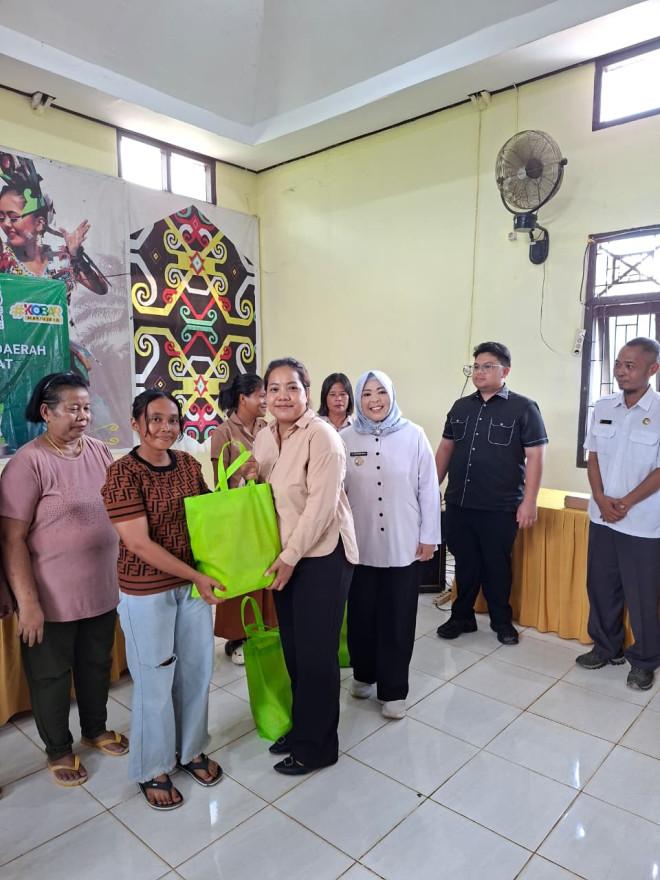 Kendalikan Inflasi Akhir Tahun, Pemkab Kobar Gelar Pasar Murah