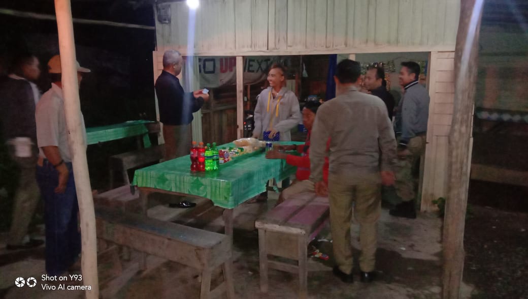 Satpol PP dan Pemadam Kebakaran Kabupaten Kapuas Sisir Warung Malam 4 Kecamatan