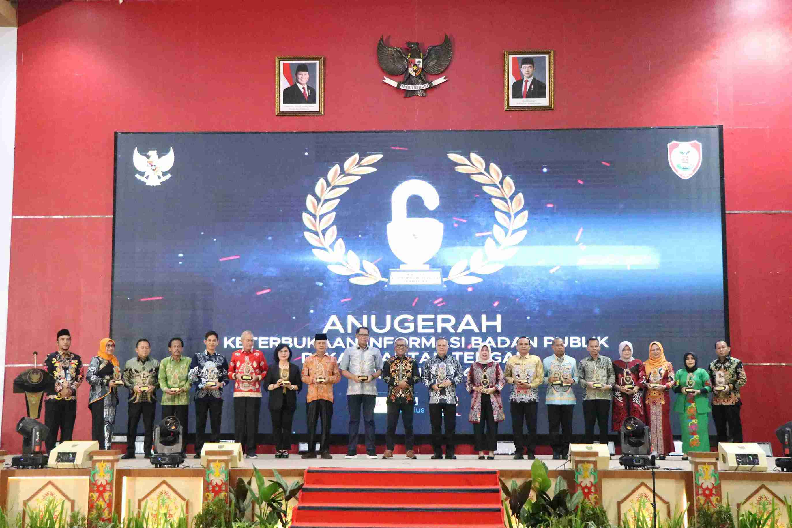 BKD Prov. Kalteng Raih Penghargaan Peringkat ke-5 Kategori Informatif Dalam Anugerah Informasi Publik 2024