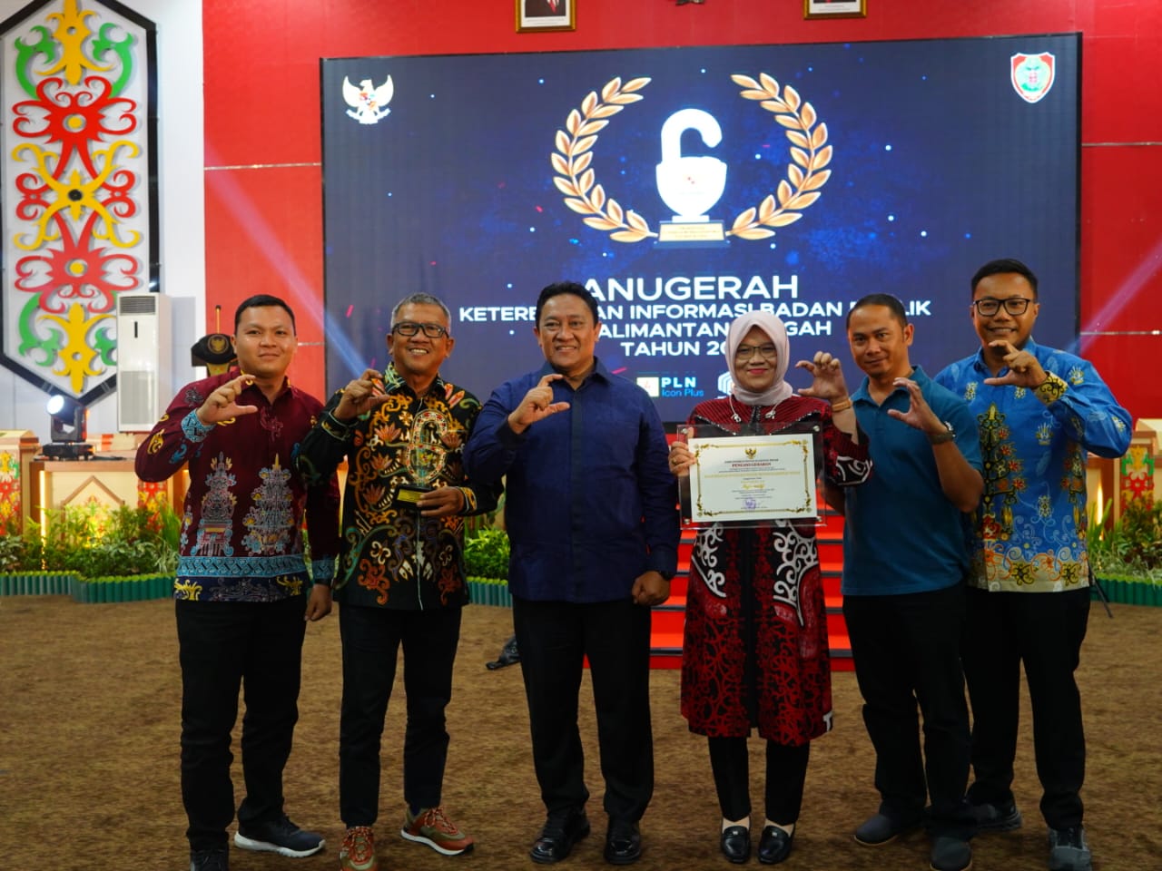 Buktikan Dedikasi pada Keterbukaan Informasi, Badan Kesbangpol Prov. Kalteng Raih Predikat Informatif