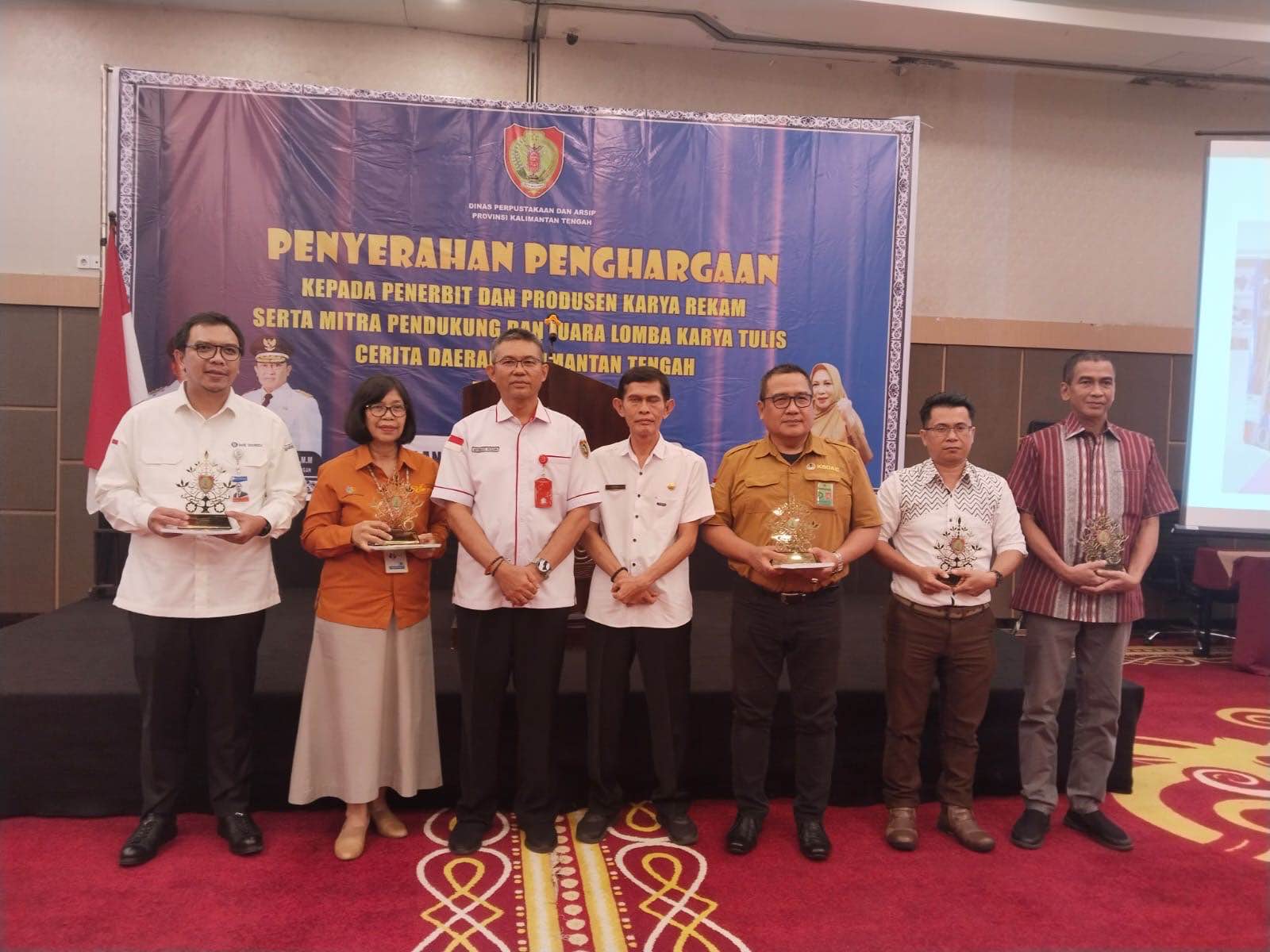 Dispursip Prov. Kalteng Gelar Penyerahan Penghargaan Kepada Penerbit dan Produsen Karya Rekam di Prov. Kalteng