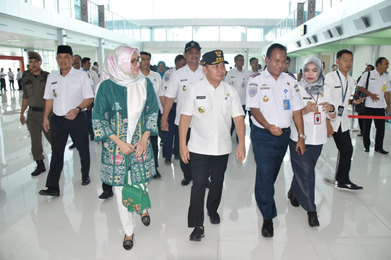 Gubernur Beri Masukan Pengelola Bandara Tjilik Riwut