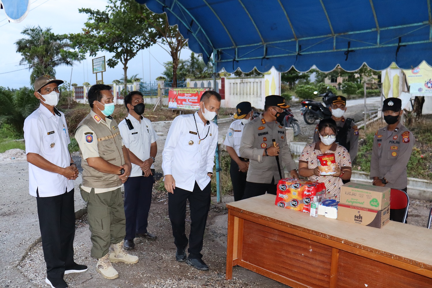 Bupati Pantau Pos Terpadu di Kelurahan Sepang