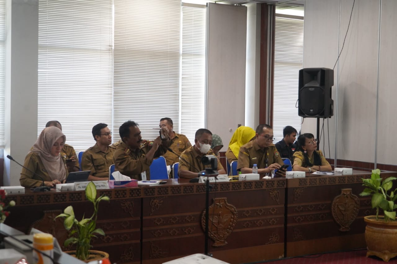 Hadiri Rakor Pengendalian Inflasi, Yuas Elko Harapkan OPD Terus Lakukan Evaluasi Agar Inflasi Kalteng Tetap Stabil