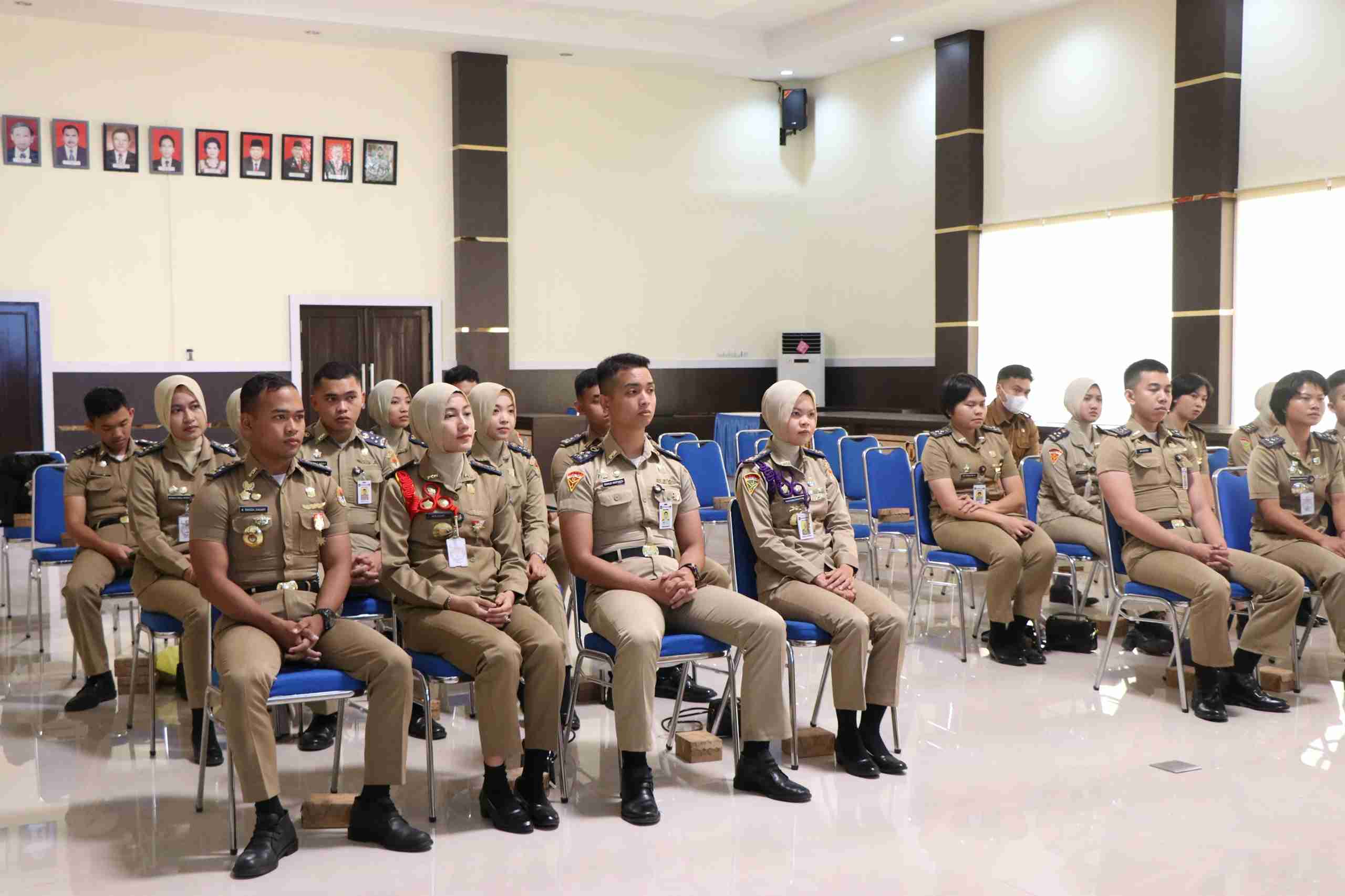 Kepala BKD Prov. Kalteng Buka Kegiatan Penelitian Bagi Satuan Praja Utama Angkatan XXXII IPDN