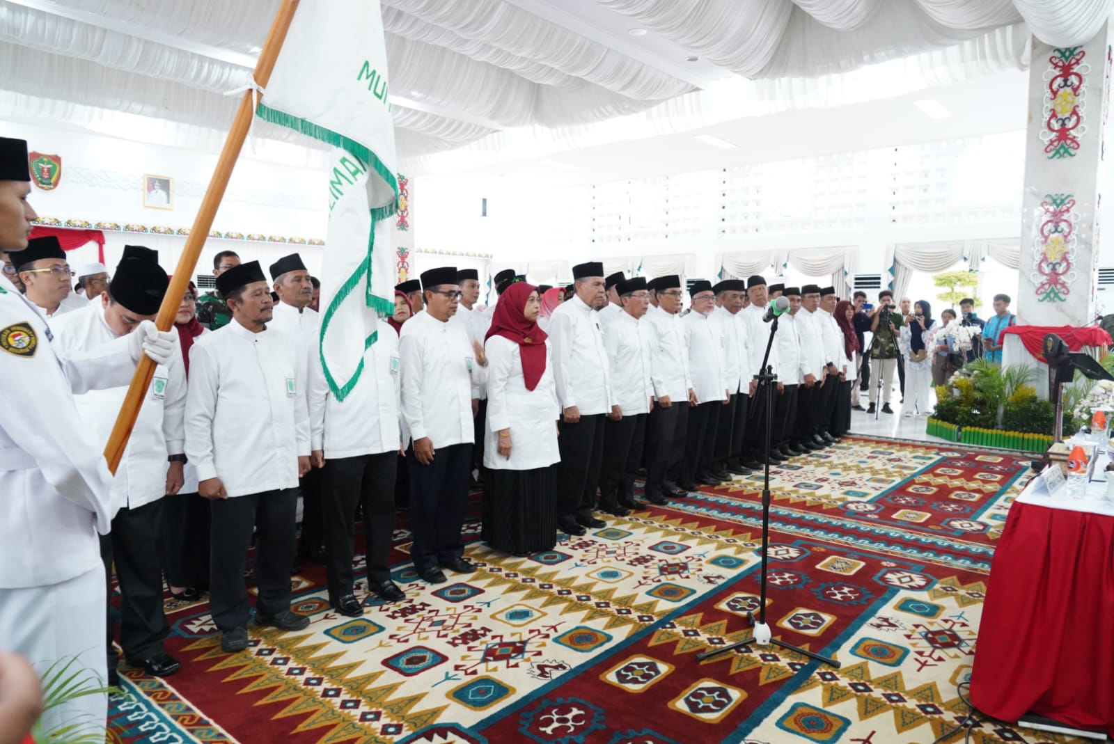 Saksikan Pelantikan dan Pengukuhan MUI Kalteng, Gubernur Sugianto Sabran Minta Waspadai Paham Radikal