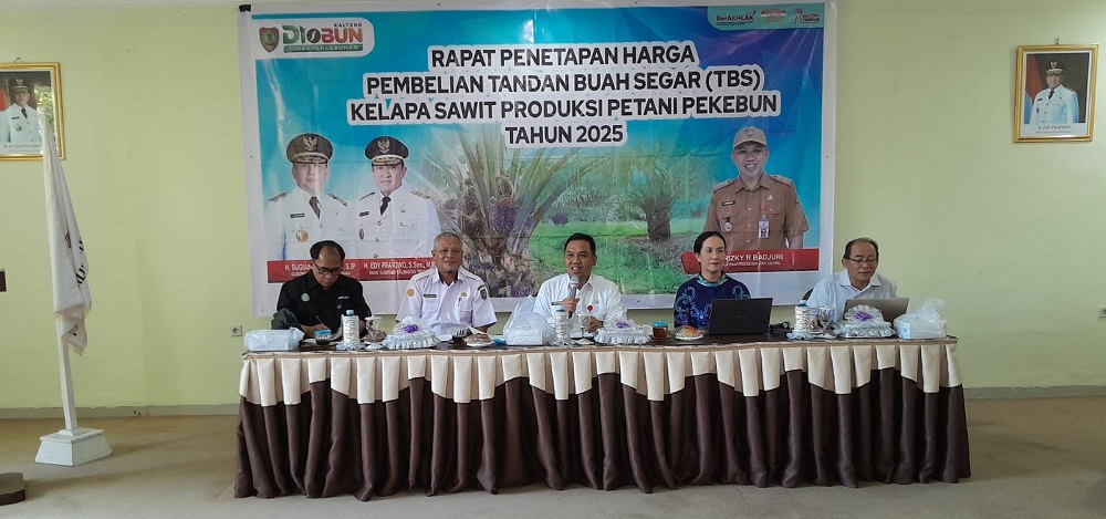 Disbun Prov. Kalteng Gelar Rapat Penetapan Harga TBS Periode II Bulan Januari 2025