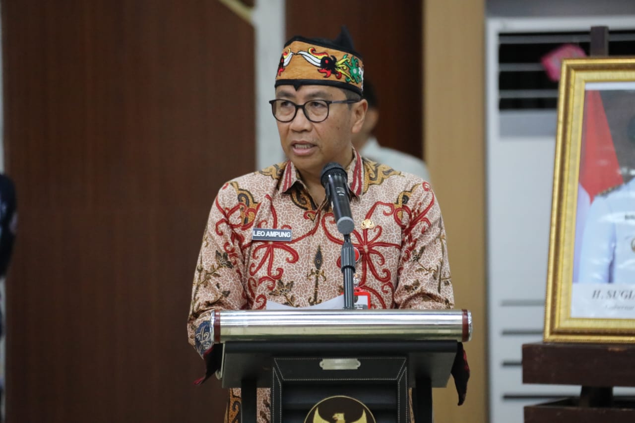 Asisten Ekbang Sri Widanarni Buka Pelaksanaan Konsultasi Publik Rancangan Awal RKPD Prov Kalteng Tahun 2026