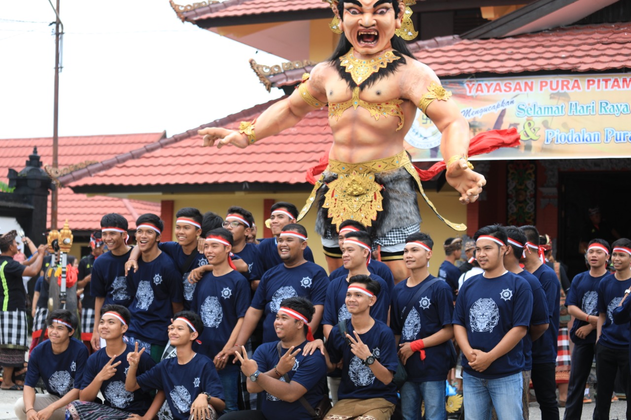 Meriahnya Pawai Ogoh-Ogoh di Palangka Raya