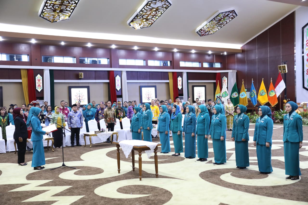 Gubernur Kalteng H. Agustiar Sabran Hadiri Pelantikan Ketua TP-PKK dan Ketua TP Posyandu Kabupaten/Kota Se Kalteng