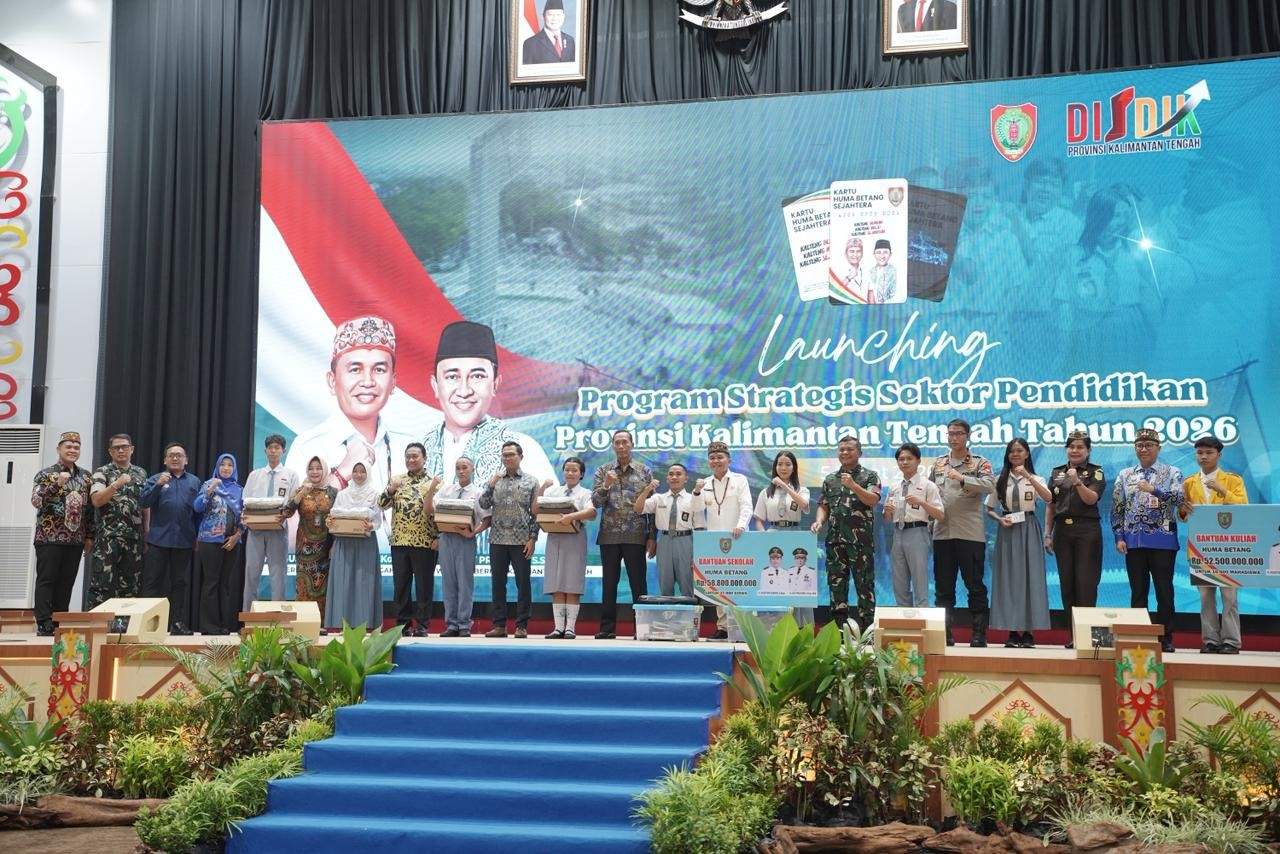 Pemprov Kalteng Distribusikan Puluhan Ribu Seragam dan Sepatu Sekolah bagi Siswa SMA/SMK/SKH