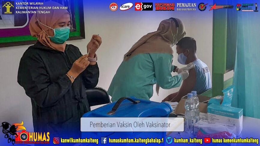 Kabapas Pangkalan Bun Jalani Vaksinasi Covid-19 Dosis 2