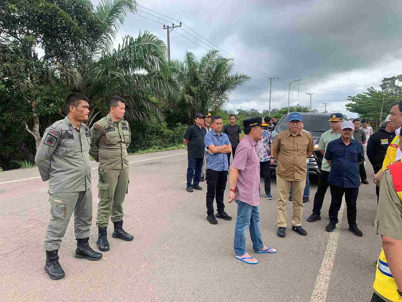 Satpol PP Prov. Kalteng Kawal Kunjungan Gubernur ke Tiga Kabupaten Wilayah Barat, Pastikan Agenda Berjalan Aman dan Lancar