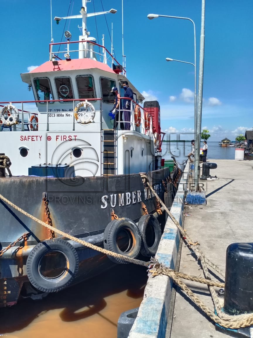 Kapal Asal Batam Diperiksa Sebelum Melintasi DAS Kapuas