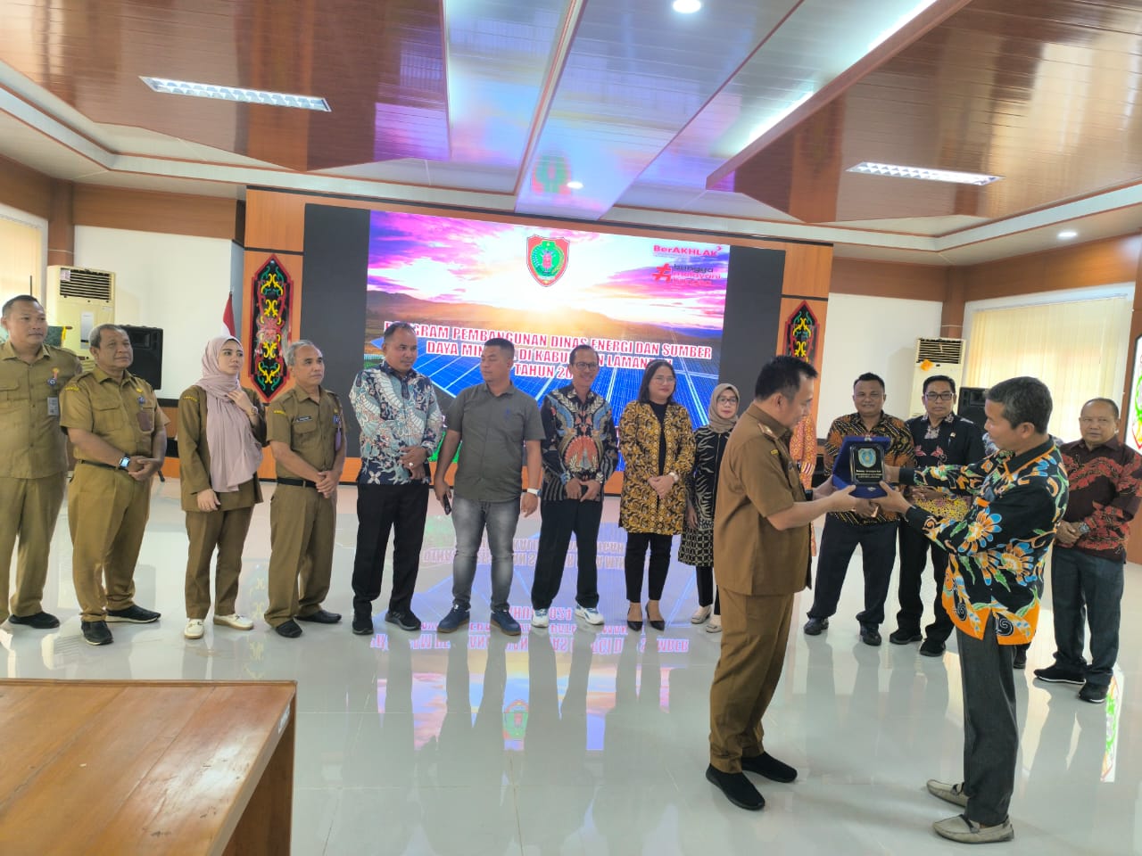 Kepala DESDM Prov. Kalteng Terima Kunjungan Kerja DPRD Kabupaten Lamandau 