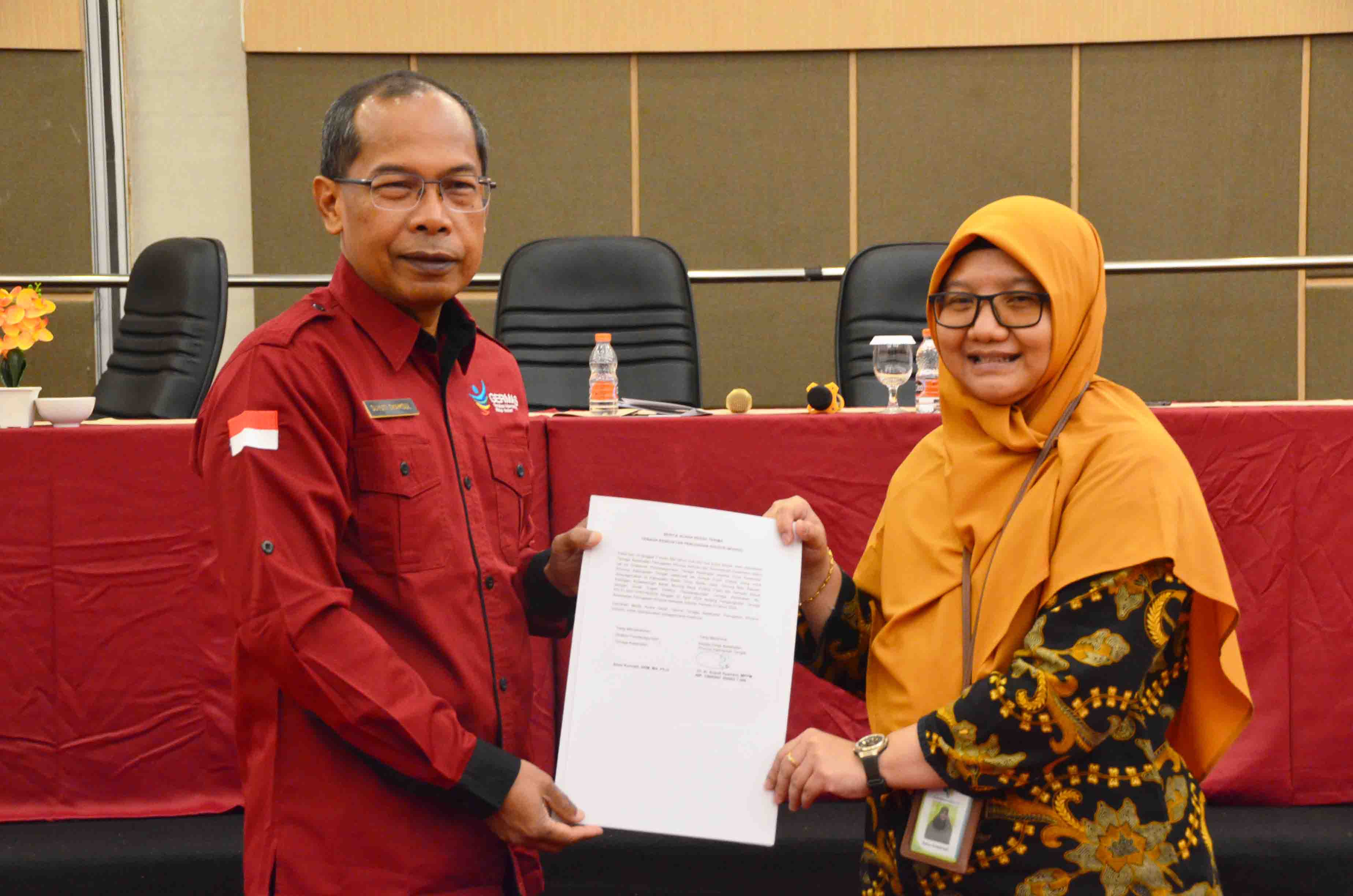 Dinkes Prov. Kalteng Gelar Penerimaan dan Penyerahan Tenaga Kesehatan Penugasan Khusus Periode II Tahun 2024