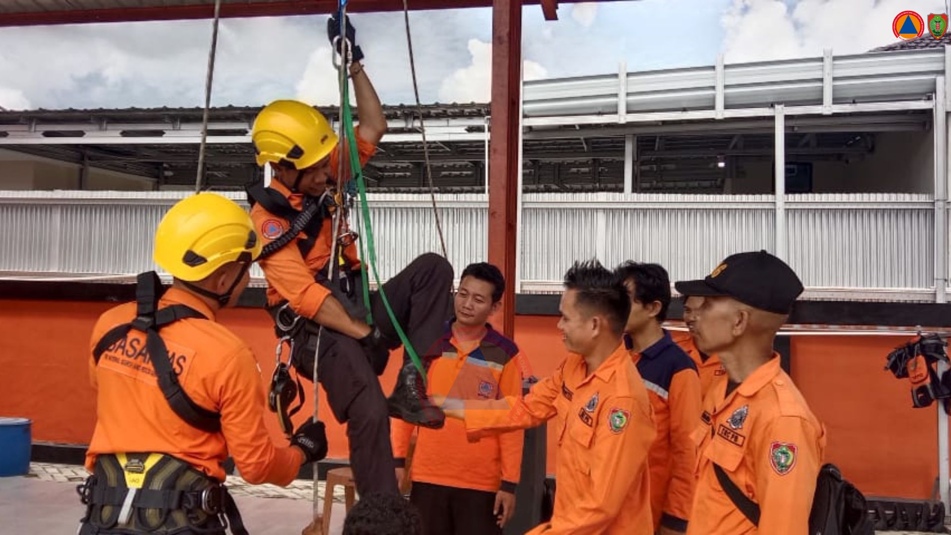 Tim Respon Cepat Pusdalops-PB Kunjungi Kantor SAR Palangka Raya