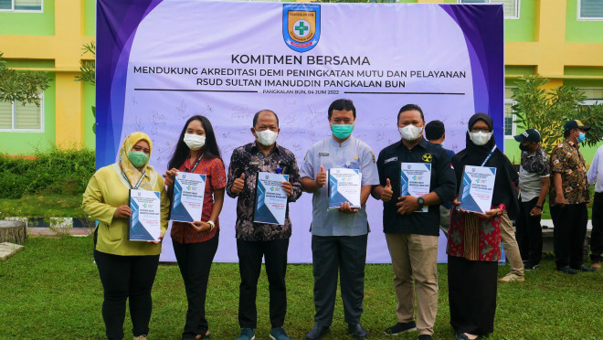 Komitmen Pertahankan Predikat Akreditasi Paripurna, RSSI Pangkalan Bun Gelar Kick Off dan Penandatanganan Komitmen Bersama