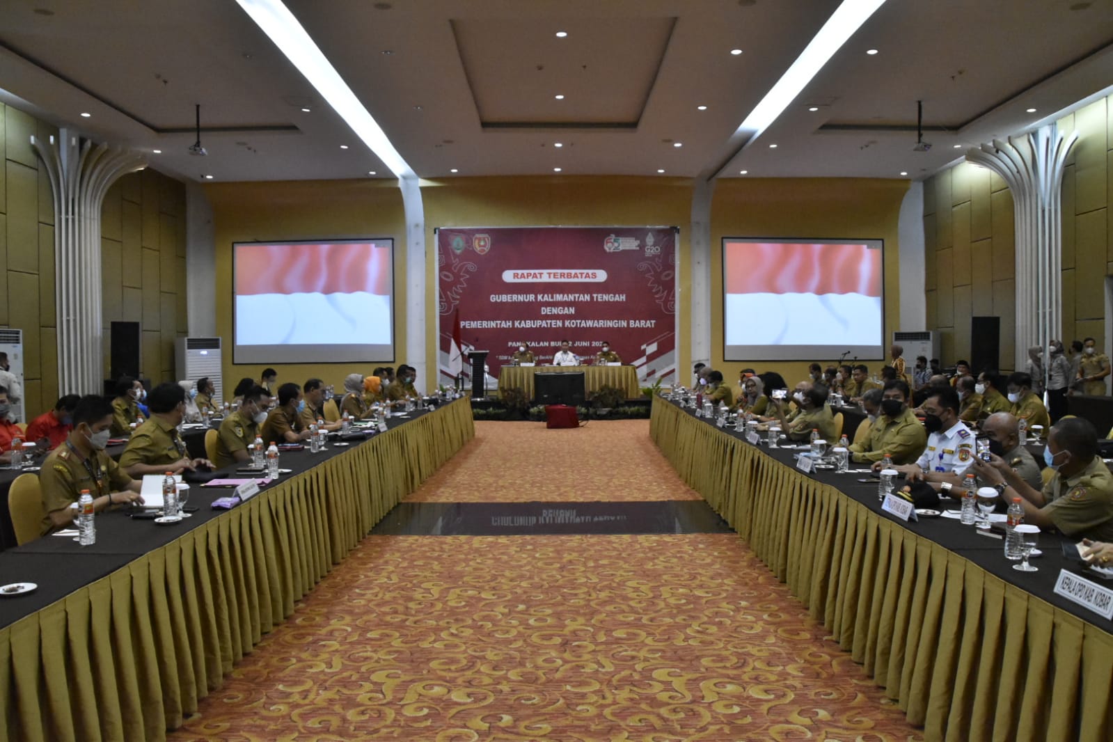 Plt. Kadisbun Prov. Kalteng Ikuti Kunker Gubernur ke Kobar