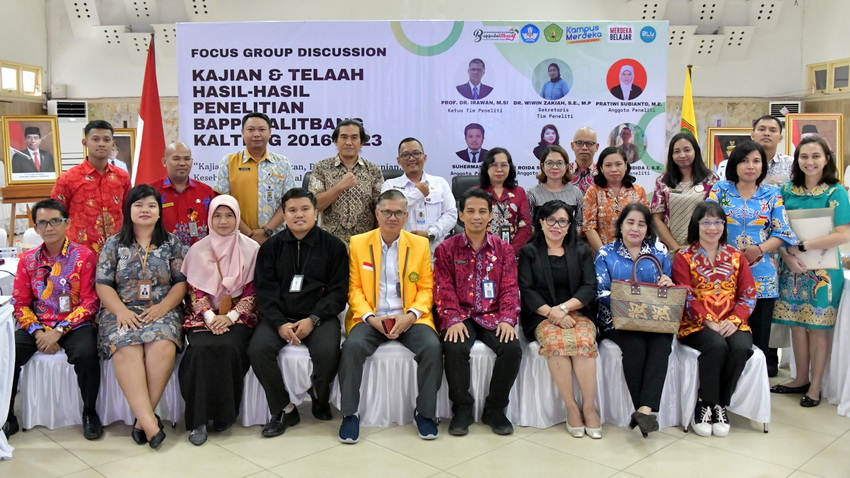 Bappedalitbang bersama UPR Gelar FGD Kajian dan Telaah Hasil-Hasil Penelitian Bappedalitbang Provinsi Kalimantan Tengah