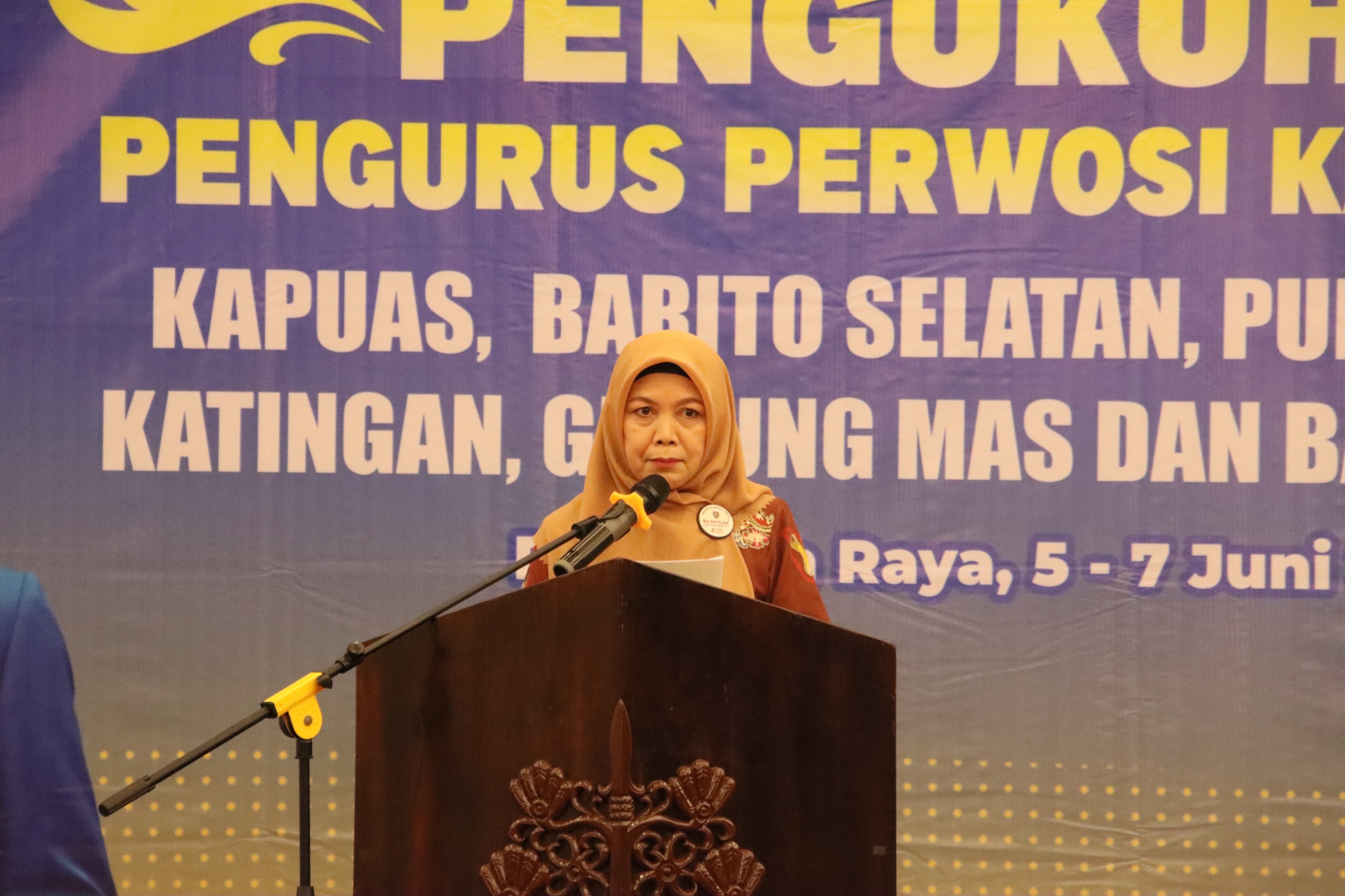 Pengukuhan Pengurus Perwosi Enam Kabupaten di Kalteng