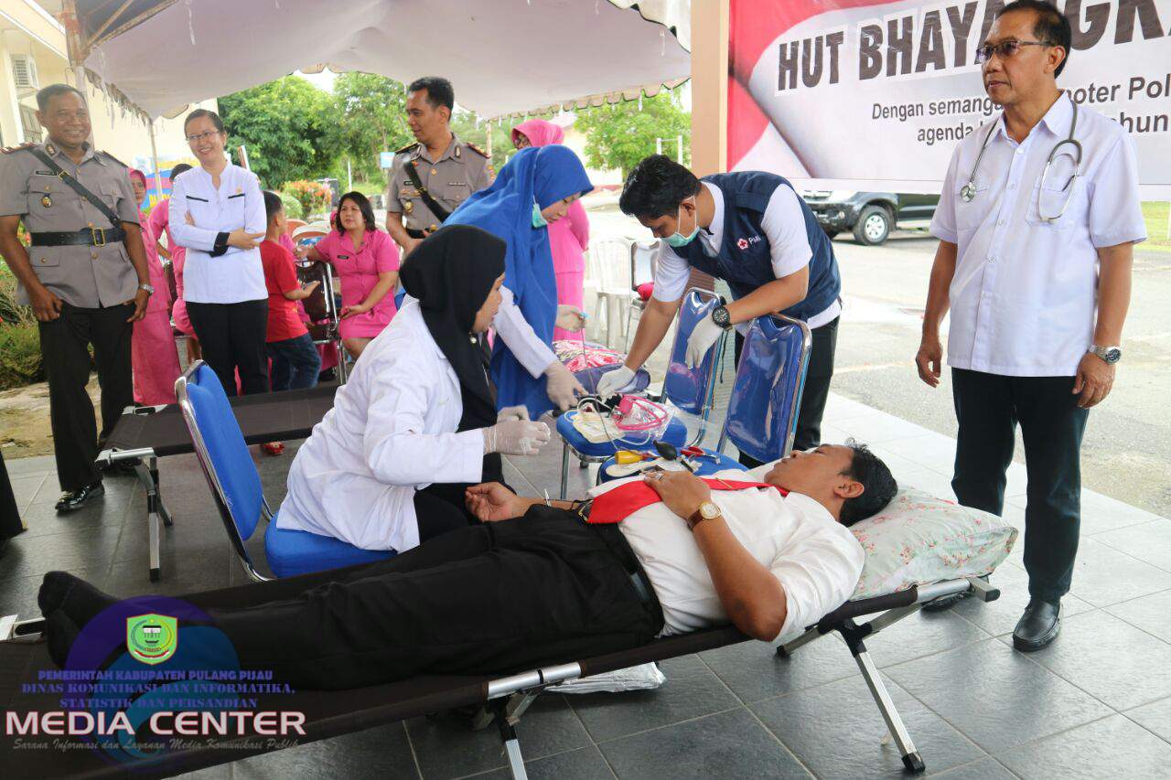 Bupati Pulang Pisau Ikut Berpartisipasi Mendonorkan Darah