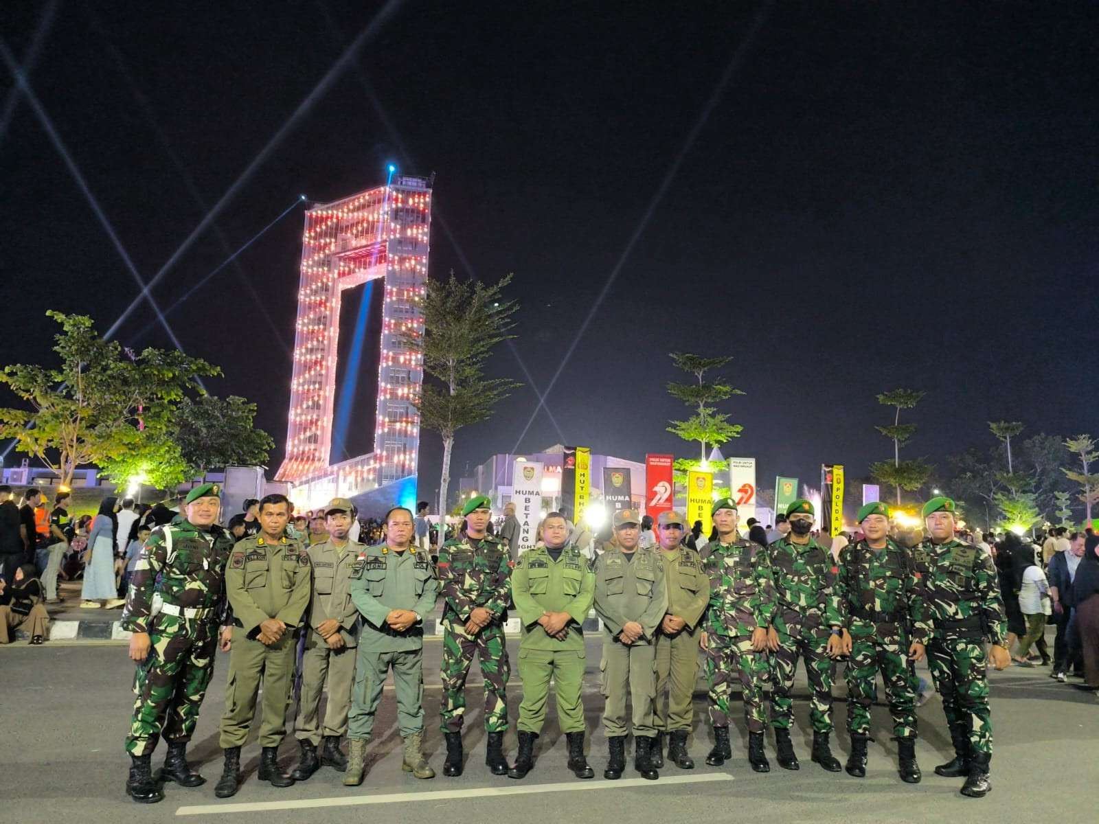 Satpol PP Kalteng Berjaga, Huma Betang Night Aman, Masyarakat Bahagia