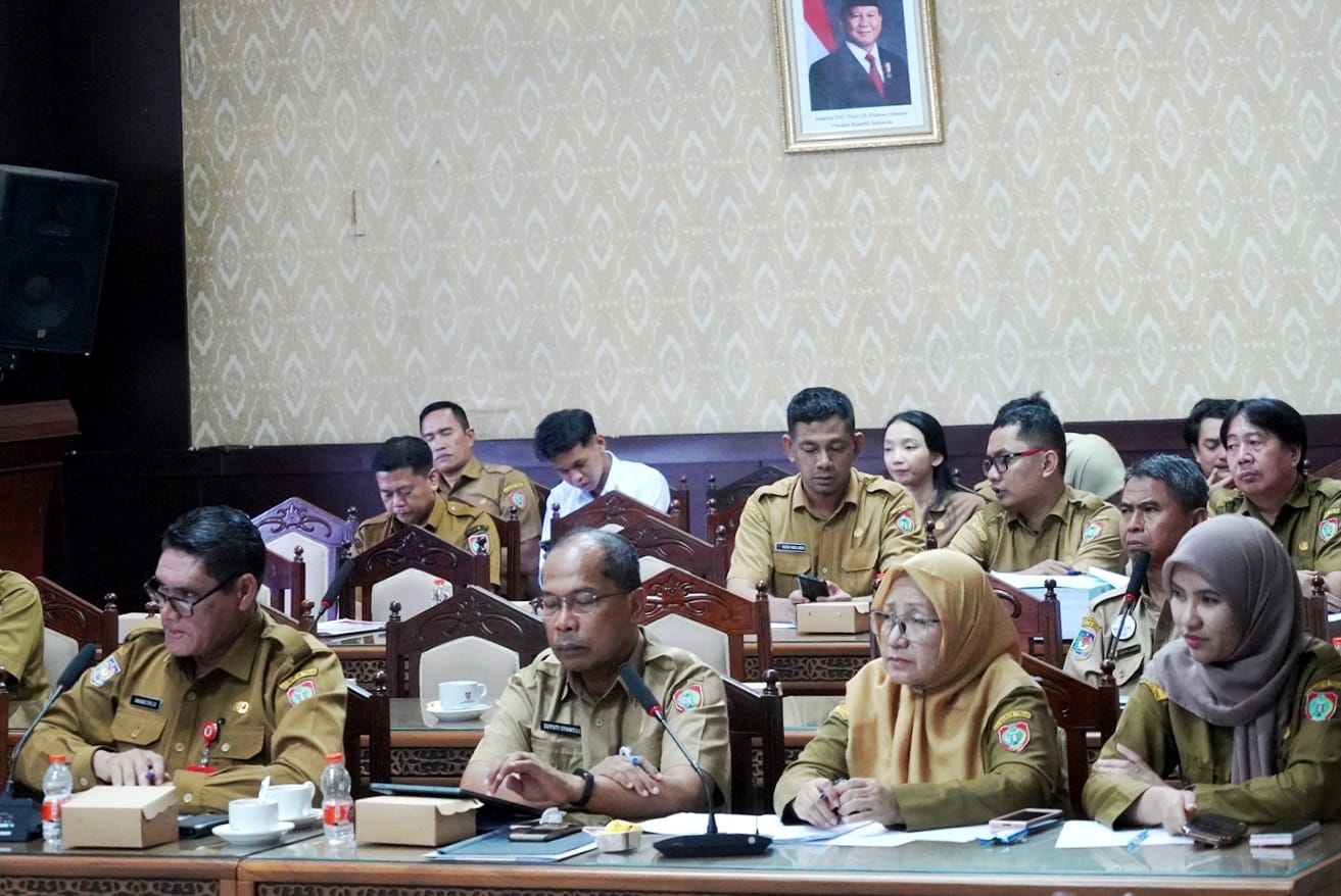 Banggar DPRD dan TAPD Kalteng Lanjutkan Pembahasan Raperda Pertanggungjawaban Pelaksanaan APBD TA 2025