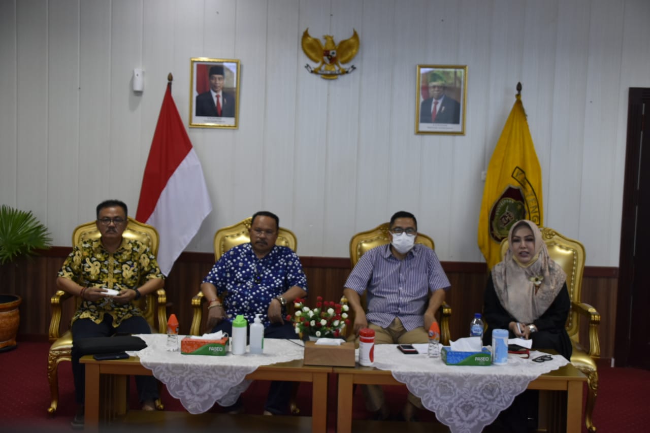 Sekretaris Daerah Prov. Kalteng Nuryakin Pimpin Rapat terkait Pembahasan Kesiapan Tindaklanjut Rejuvenasi Anjungan TMII Kalteng secara Virtual