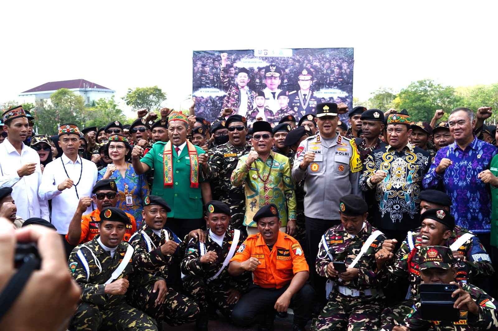 Pimpin Apel Siaga Karhutla, Gubernur Agustiar Sabran Ajak GP Ansor dan Banser Perkuat Upaya Pencegahan