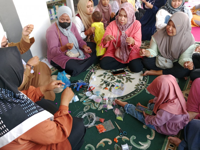 Dispursip Kobar Adakan Kegiatan Story Telling dan Kelas Berbagi bersama TK Kartika V-42