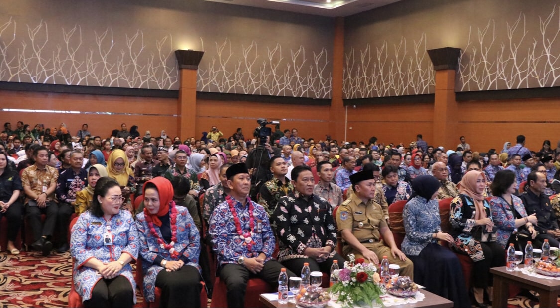 Kepala BKD Prov. Kalteng Turut Hadiri Peringatan Harganas dan HAN 2024