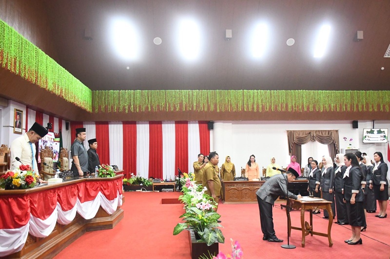 Bupati Pulang Pisau Hadiri Pengukuhan GATRIWARA DPRD Periode 2025-2029