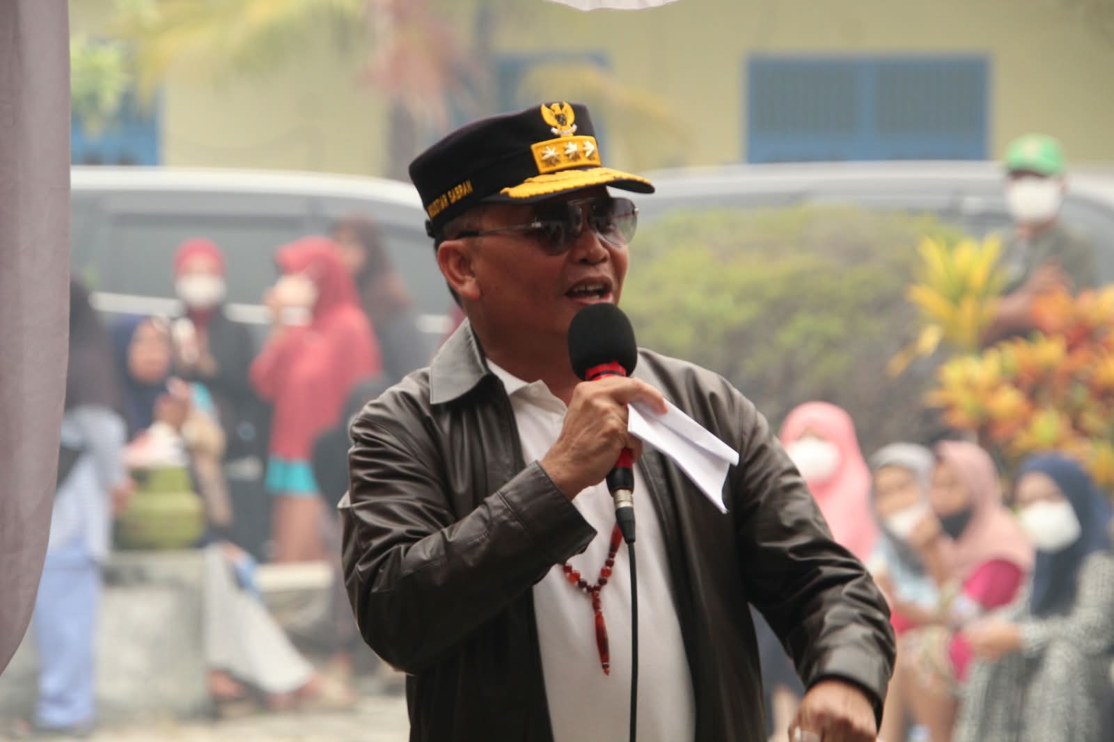 Gubernur Kalteng Salurkan 1.000 Paket Bantuan Pangan untuk Warga Kumai
