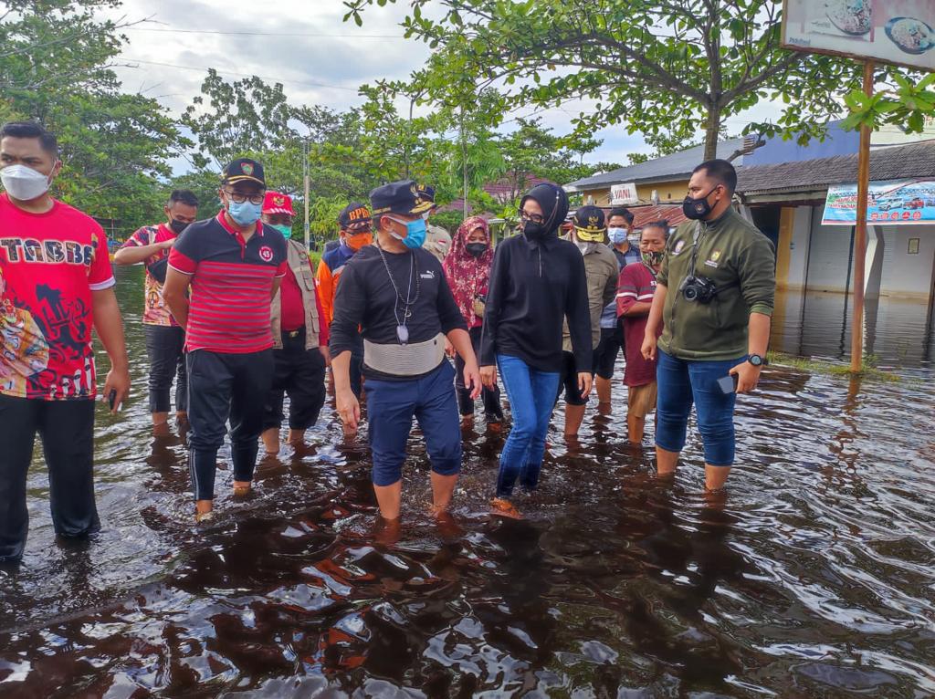 Gubernur Minta Kabupaten/Kota Antisipasi Banjir Susulan