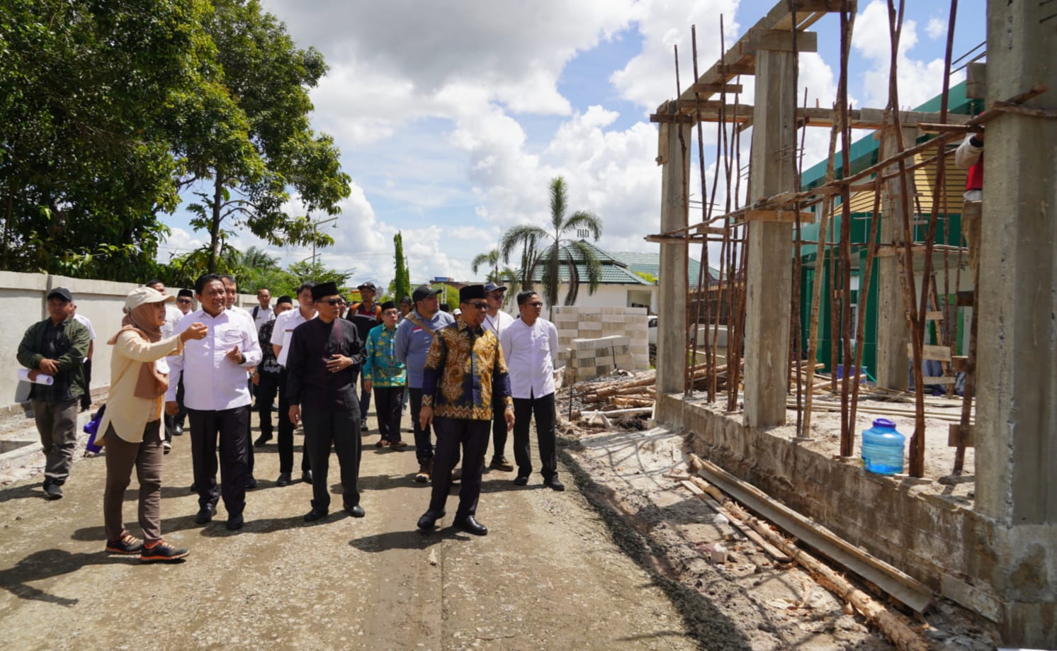 Visitasi Wagub Edy Pratowo Sekaligus Peninjauan Proyek Pembangunan Sarana Prasarana di Lingkungan Sekretariat LPTQ Provinsi Kalteng