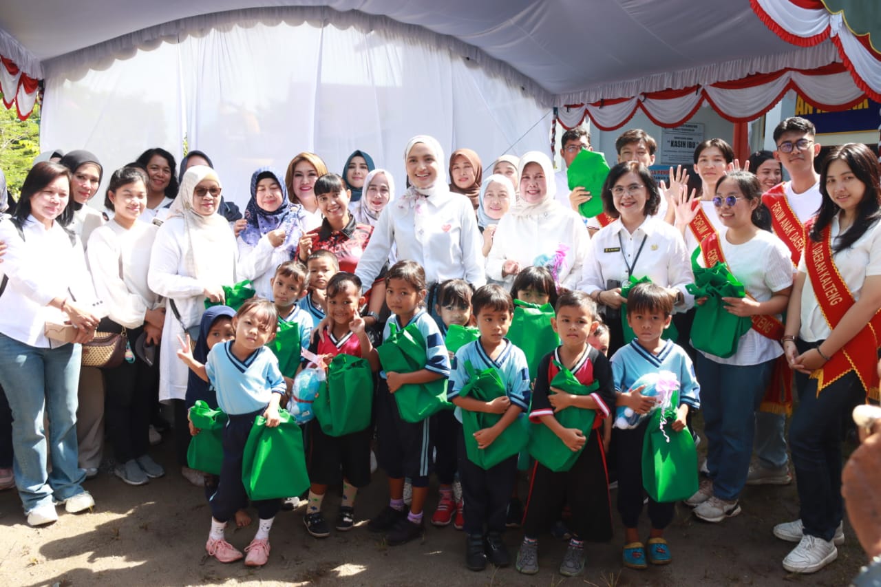 Ketua TP-PKK Ivo Sugianto Sabran Melakukan Kunjungan ke Perempuan dan Kelompok Belajar Anak Nonformal di TPA KM.14 Tjilik Riwut Palangka Raya